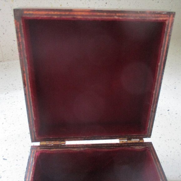 Wooden Trinket Jewelry Box w/ Gold Painted Design - Picture 7 of 7